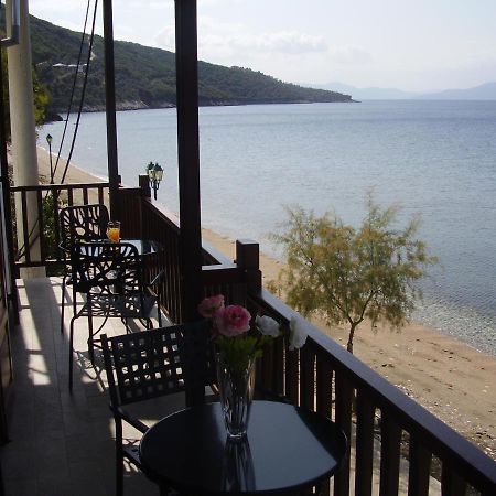 Sunset Suites Лефокастро Екстер'єр фото